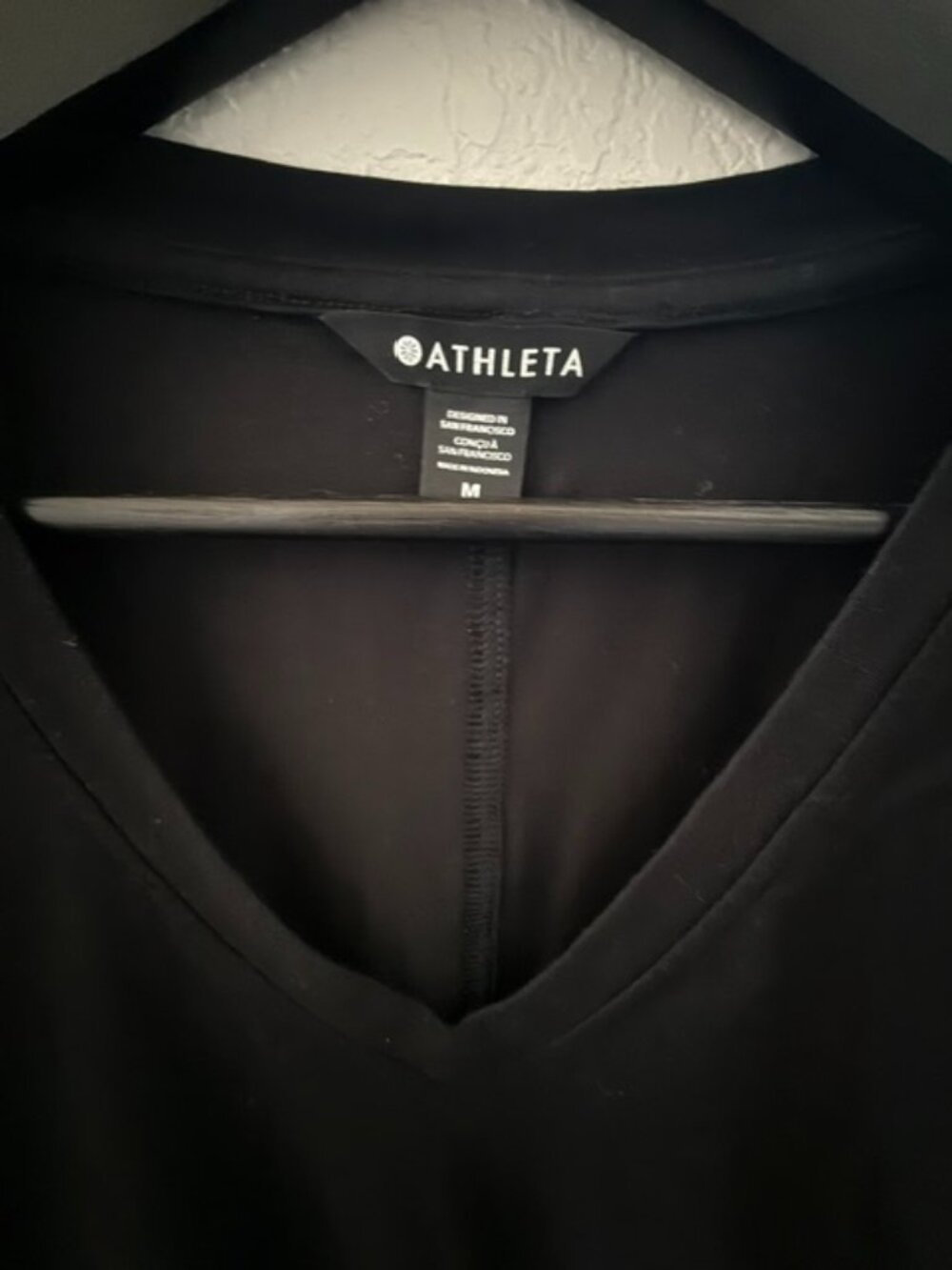 Athleta Topanga Black V-Neck Ruched Tee Dress (Medium) - Picture 3 of 3